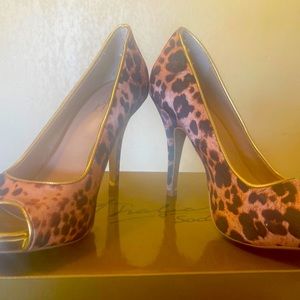 THALIA SODI Leopard and gold shoes